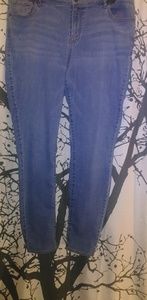 Super Skinny Old Navy Jean's